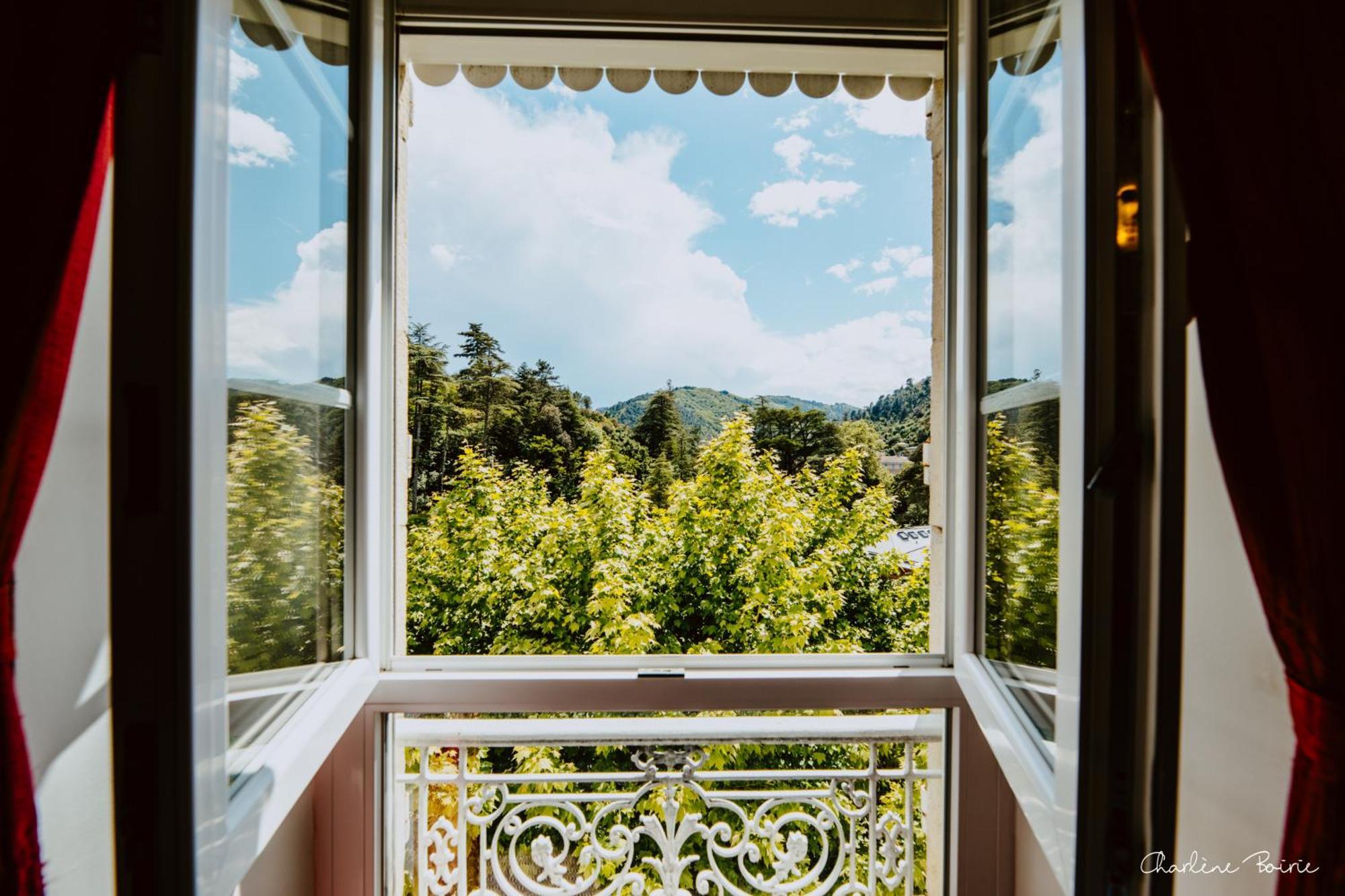 Grand Hotel Des Bains Vals-les-Bains Exteriér fotografie
